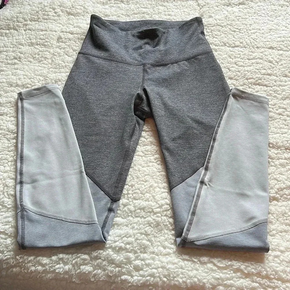 NWOT Old Navy Leggings - Picture 1 of 4